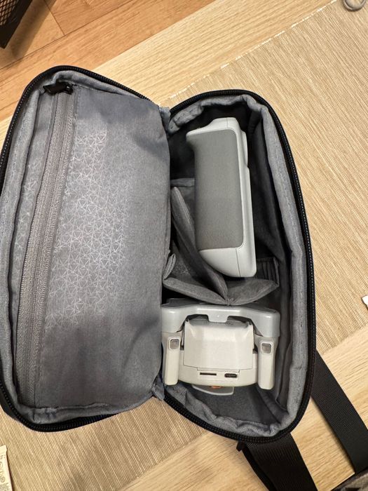 DJI mini 3 + DJI RC (ekran) + bateria + torba