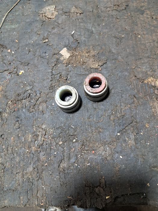 Вилочки кпп  трактора  т-40 нові