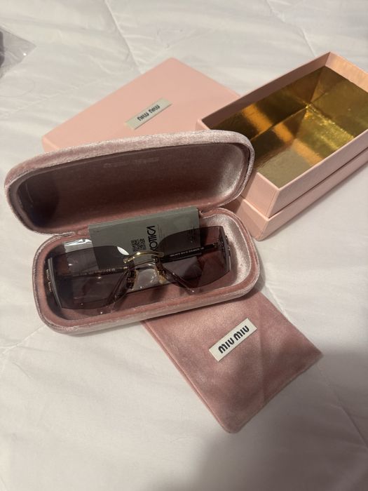 Oculos miumiu novos lilases