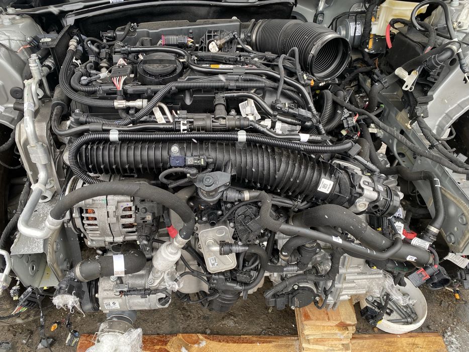 BMW X1 U11 двигун b48