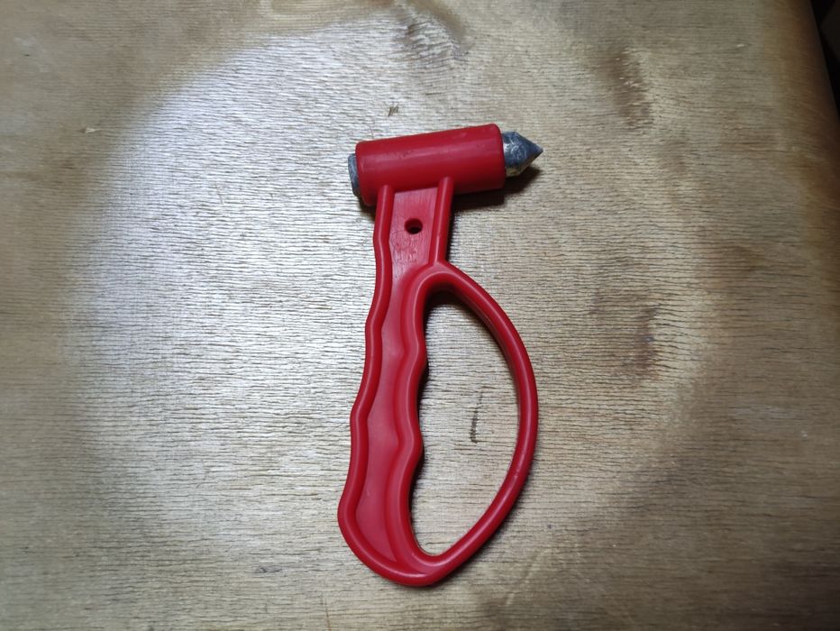 Аварійний молоток для скла