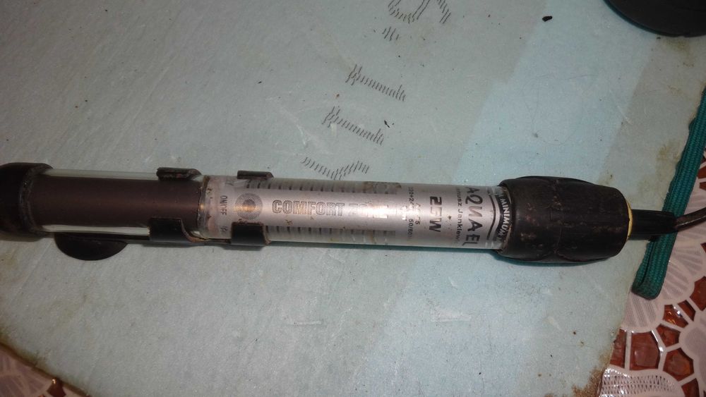 нагрівальний прилад в акваріум тєн