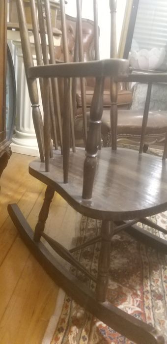 Cadeira de baloiço antiga