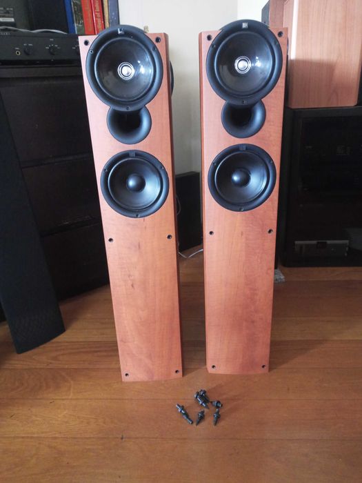 Colunas Kef Q4 8 ohms
