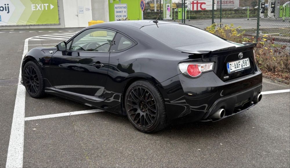 Toyota GT86 Ler Anuncio