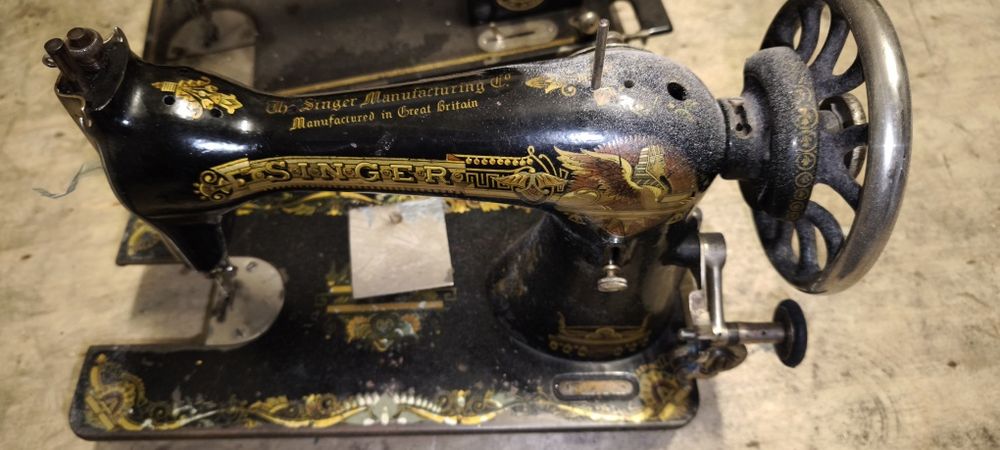 MWuinas costura antigas Singer/Oliva