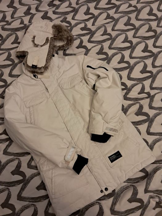 Пуховик/куртка Everest + шапка  р.140 орігінал