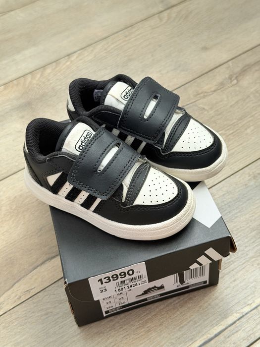 Дитячі кросівки adidas