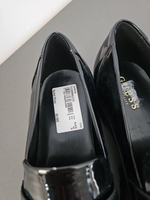 Nowe mokasyny Guess