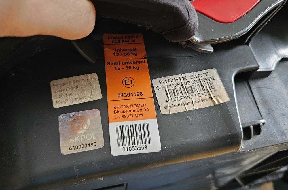 Fotelik samochodowy Britax Römer Kidfix SICT – 15–36 kg krowa