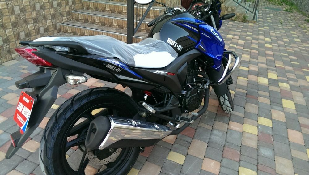Мотоцикл 2025 Lifan kp200