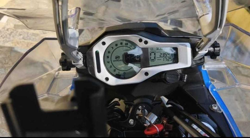 CFMoto 650MT !!Excelente!!