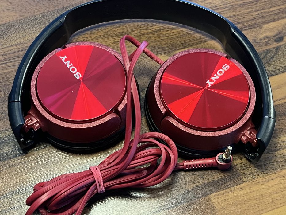 Sluchawki sony bordo przewodowe