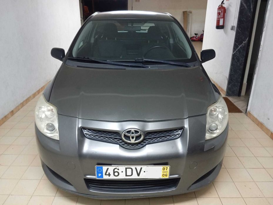 Toyota Auris Comercial 2007
