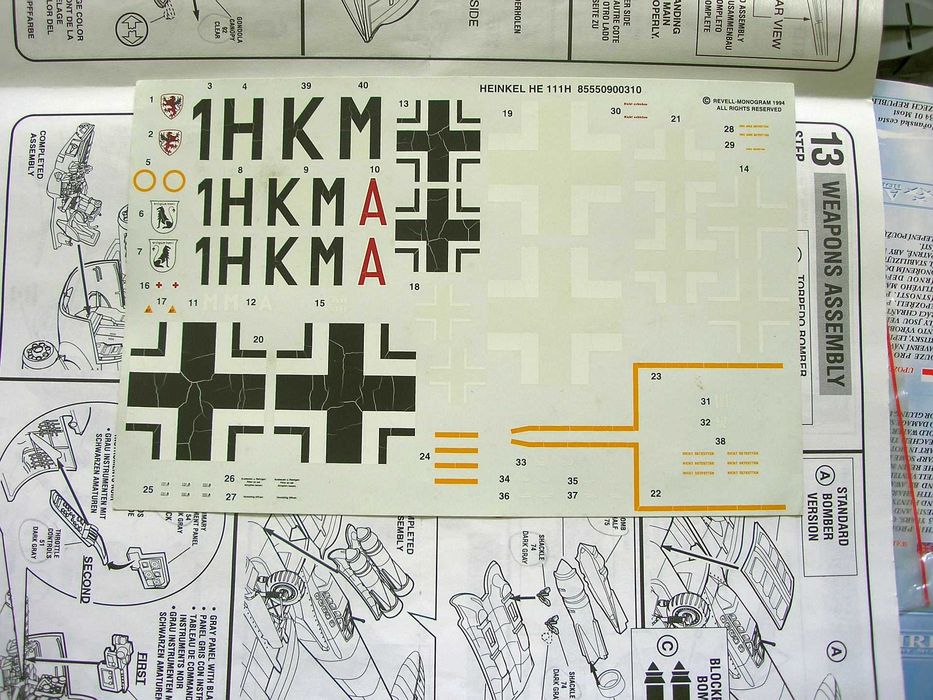 Heinkel He 111 - MONOGRAM (Revell) - 1:48 - plus Aires