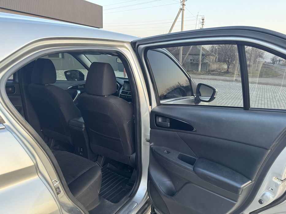 MITSUBISHI Eclipse Cross