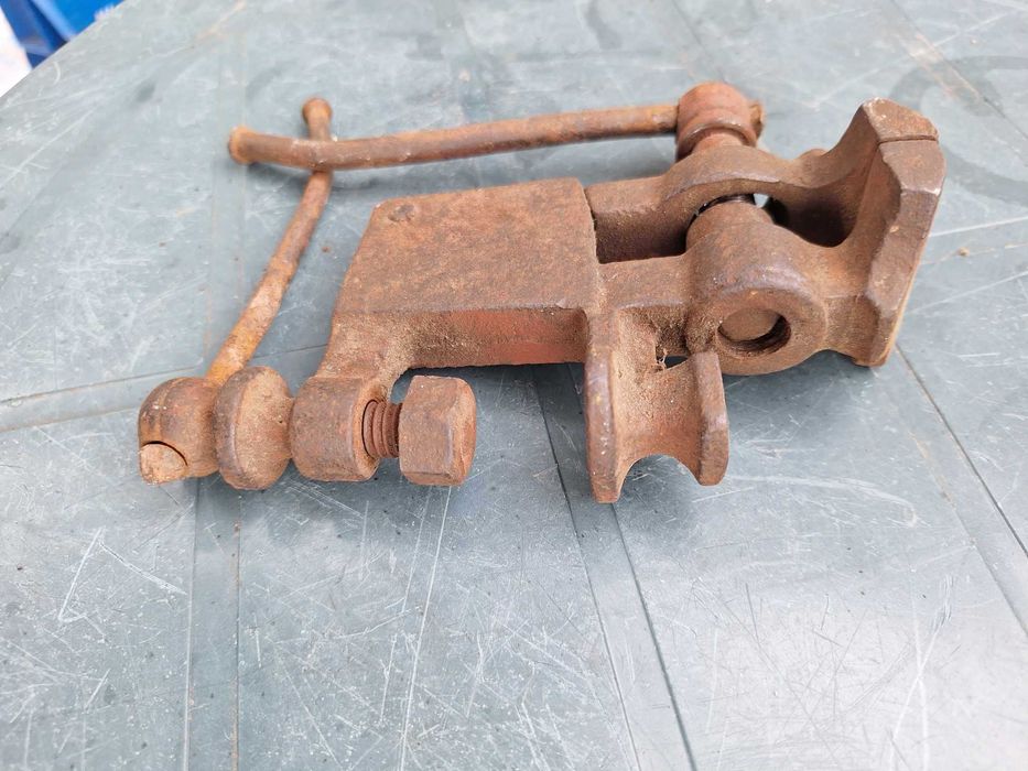 Imadło małe przenośne.