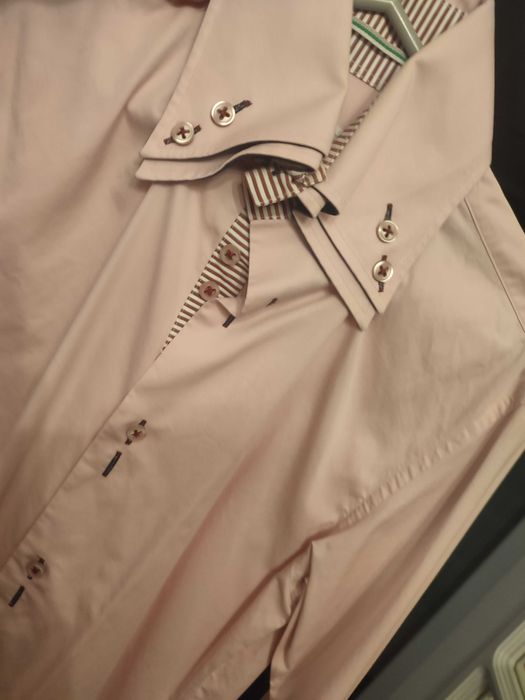 Camisas com colarinho alto italiano