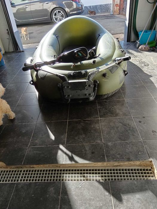 Vendo barco pneumatico para pesca