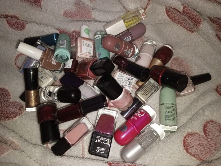 Lakiery do paznokci 59 szt