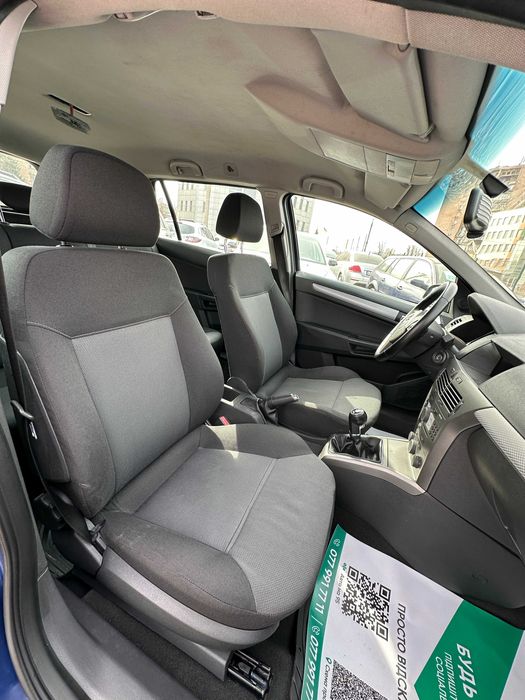 Продам Opel Astra  2016 рік можлива розстрочка,кредит,обмін!