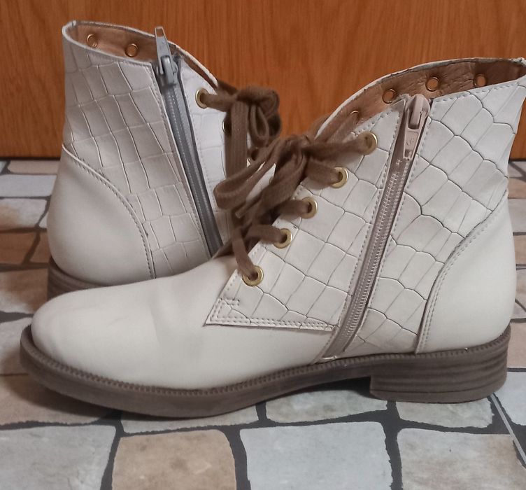 Botas em pele - Tamanho 36