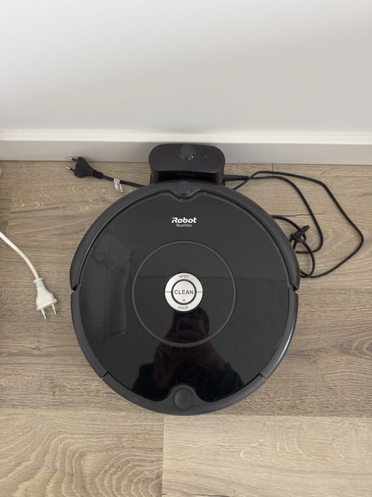 Aspirador roomba 606