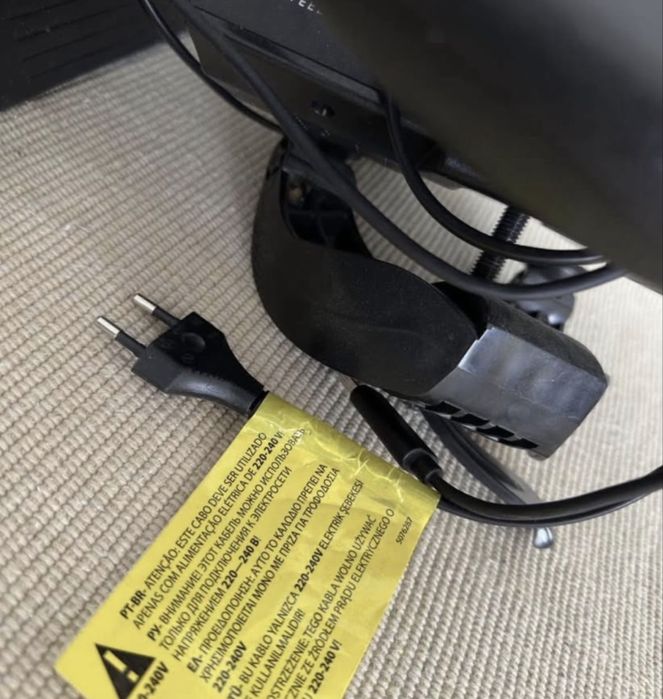 Volante Thrustmaster TMX PRO