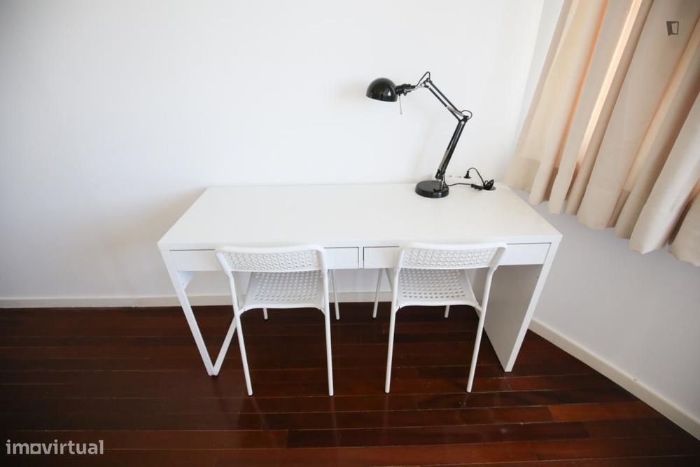 Quarto - localizado em Olaias Lisbon