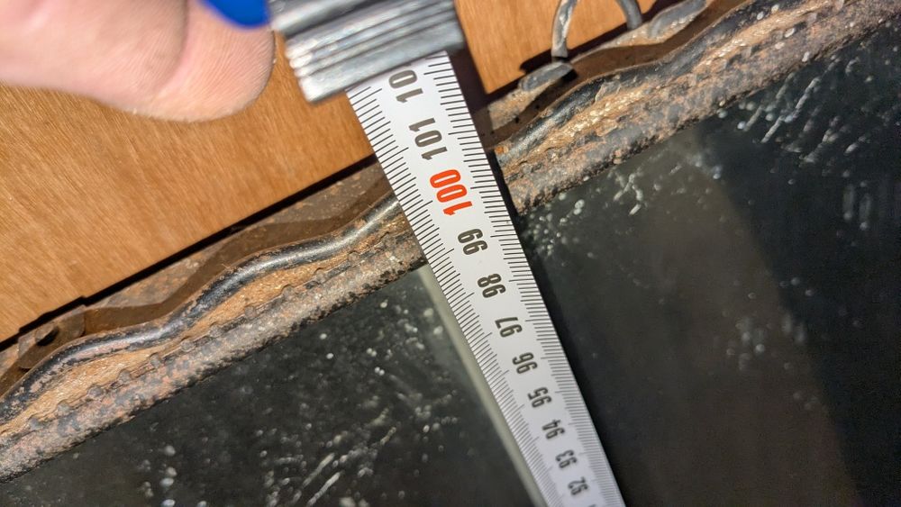 lustro vintage w metalowej ramie solidne