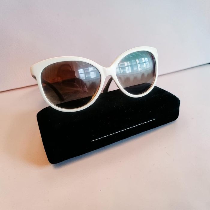 Óculos de Sol Calvin Klein (CK4183S) Originais - Excelente Estado