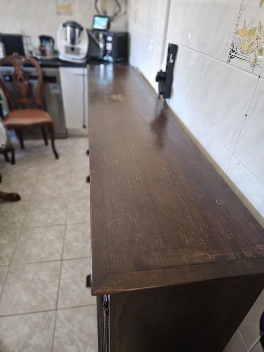 Móvel de cozinha em madeira
