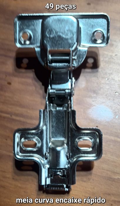 Dobradiças meia curva para móveis