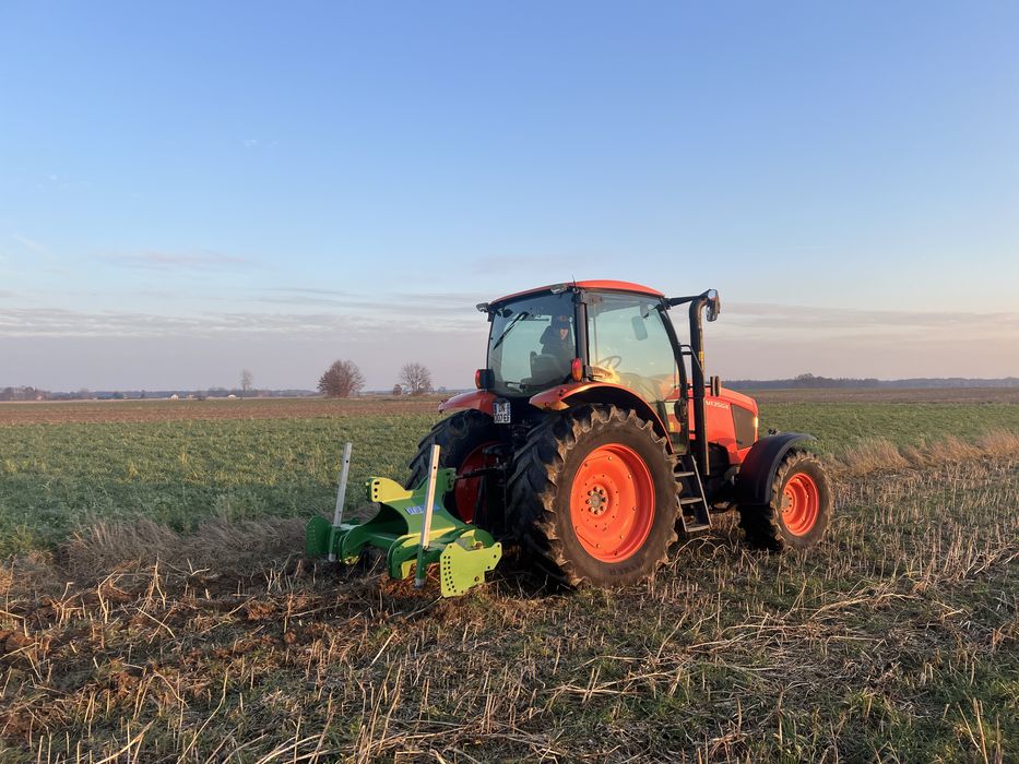 Kubota M135GX  filmy z pracy sprowadzony