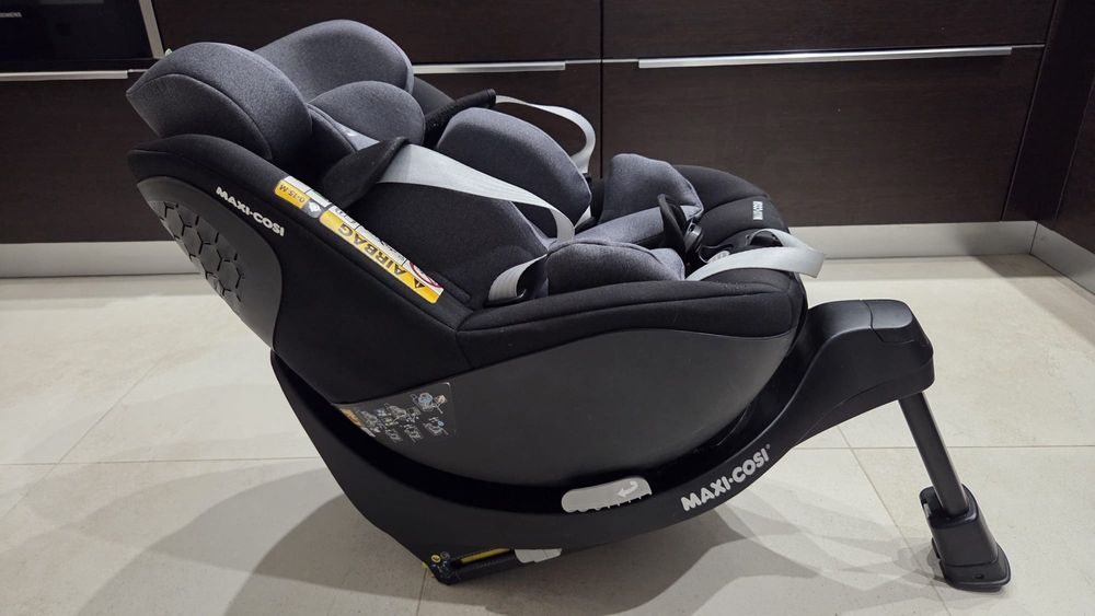 Fotelik obrotowy Maxi Cosi Mica Pro Eco z bazą Isofix