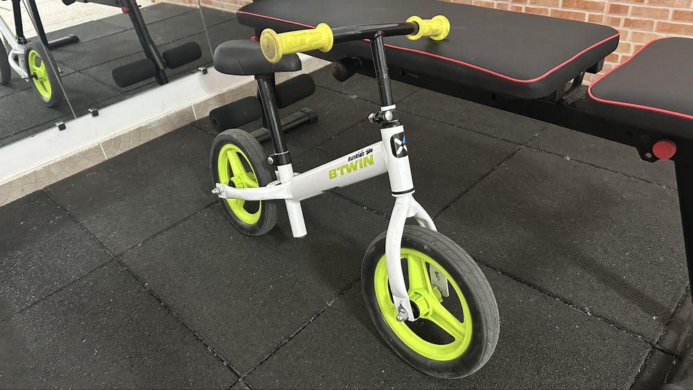 Bicicleta de Equilíbrio Criança