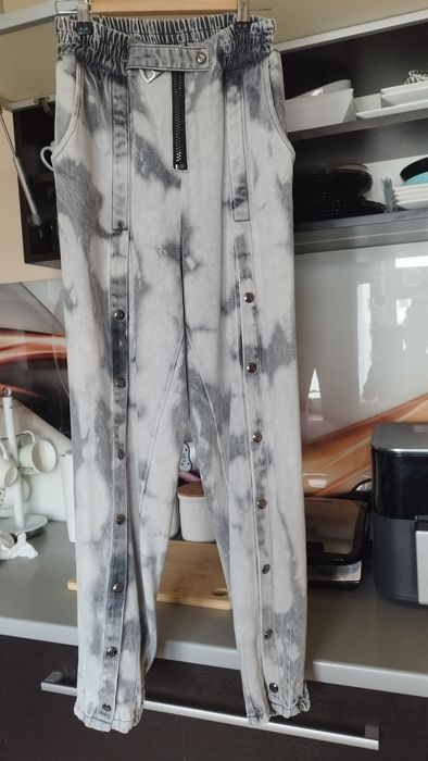 Spodnie jeans Dishe