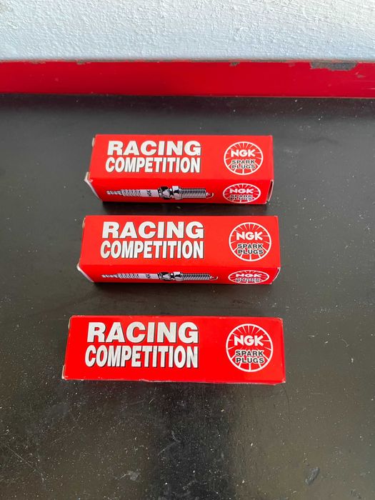 Velas NGK para competição