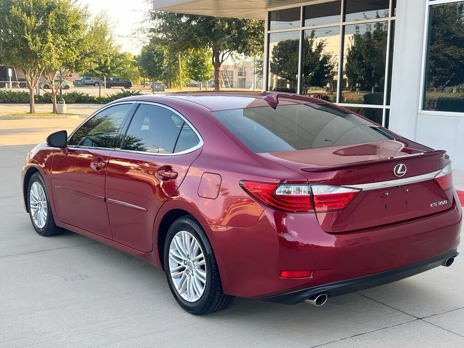 Lexus ES 350      2015
