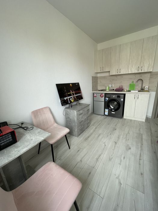 Повноцінна однокімнатна з ремонтом у Ворзелі!