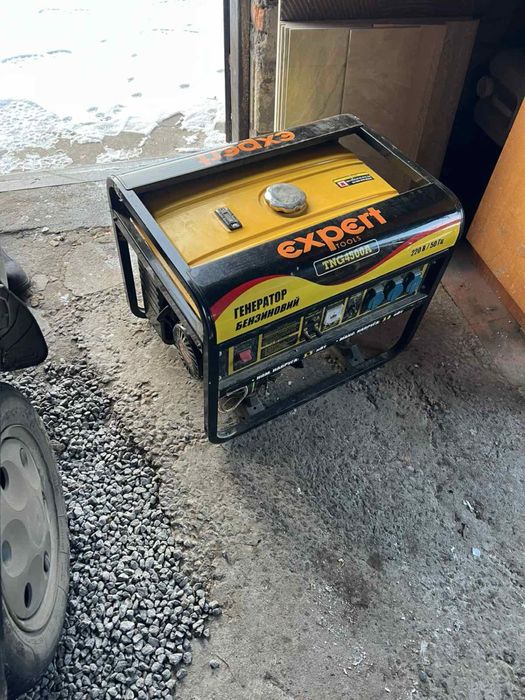 Генератор бензиновий