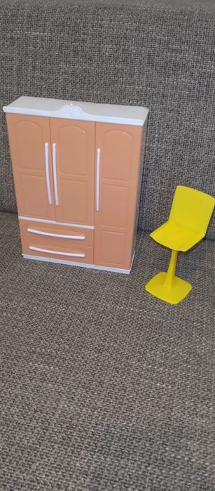 Barbie guarda roupa+banco