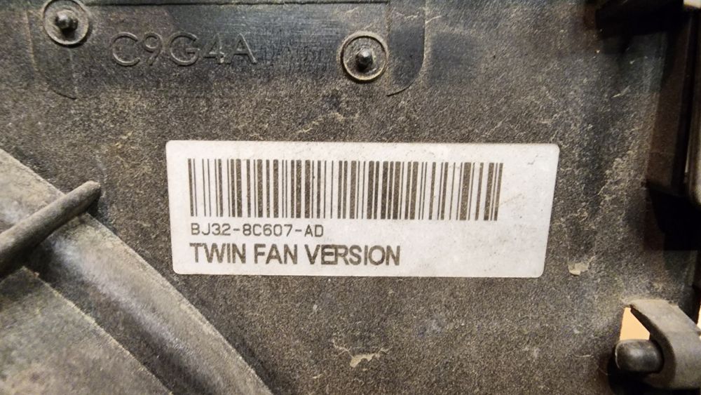 Вентилятор охолодження радіатора Land Rover Discovery sport l550