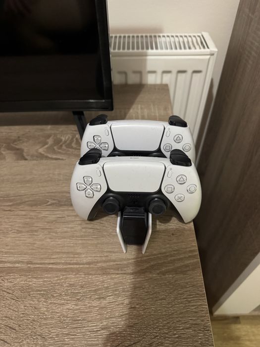 PS 5 slim 1tb стан нова , на гарантії