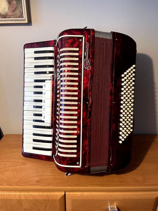Włoski akordeon Cristalliano 96 basów