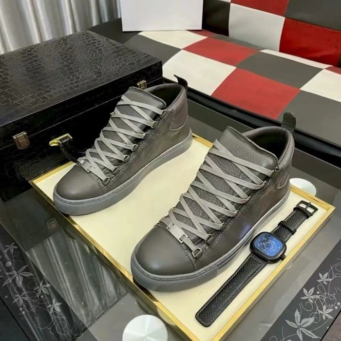 Кросівки Balenciaga Arena ЧИТАТИ ОПИС
