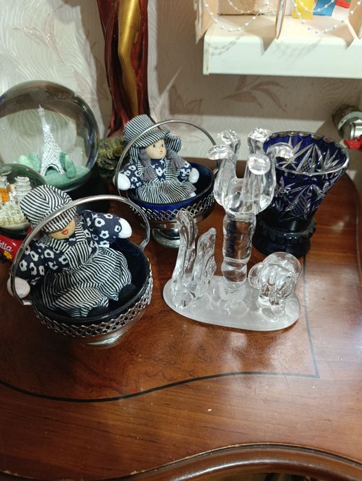 Статуэтка. Вазачка.