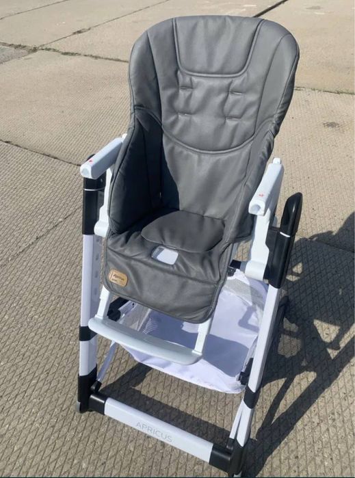 Стільчик для годування Carrello Apricus