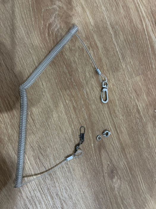 Corrente (trela elastica)para aves para treino ou andar na rua