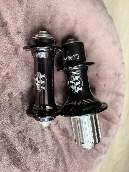 Piasty White Industries T11 Titanium - lepsze niż DT Swiss 240